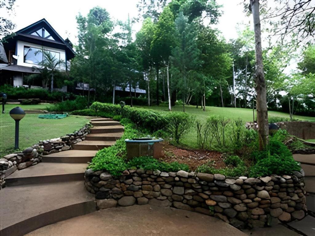 Chiangkham Luang Resort Chiang Dao Luaran gambar