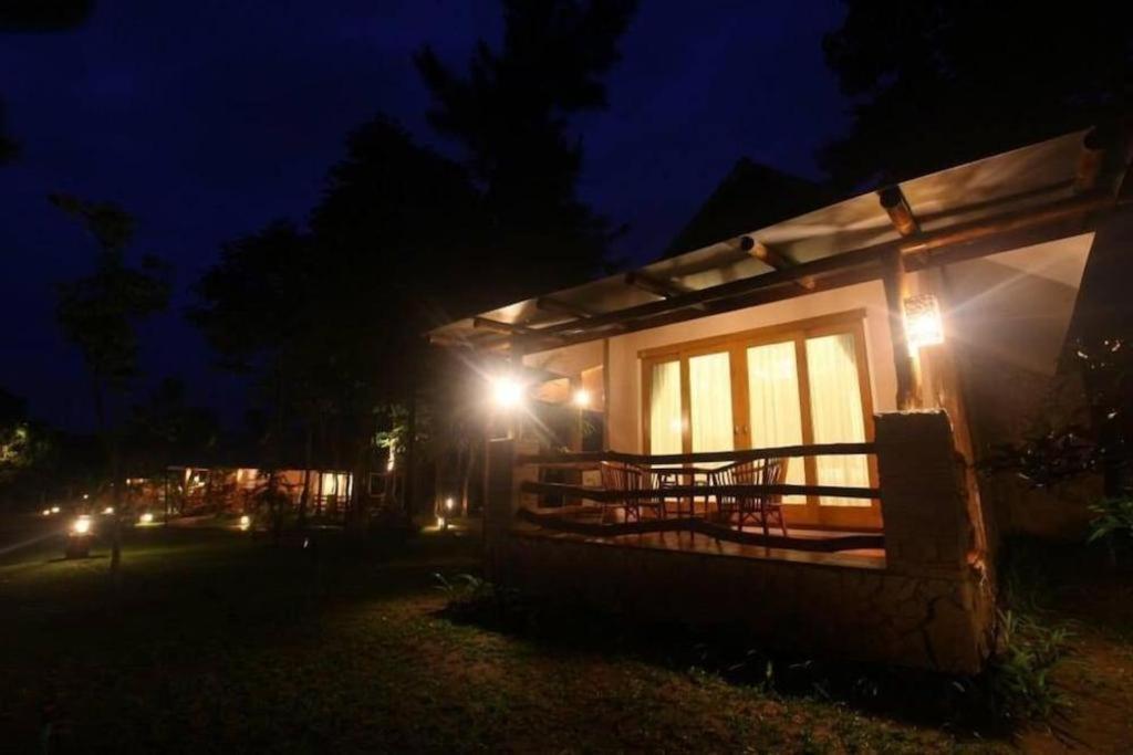 Chiangkham Luang Resort Chiang Dao Luaran gambar